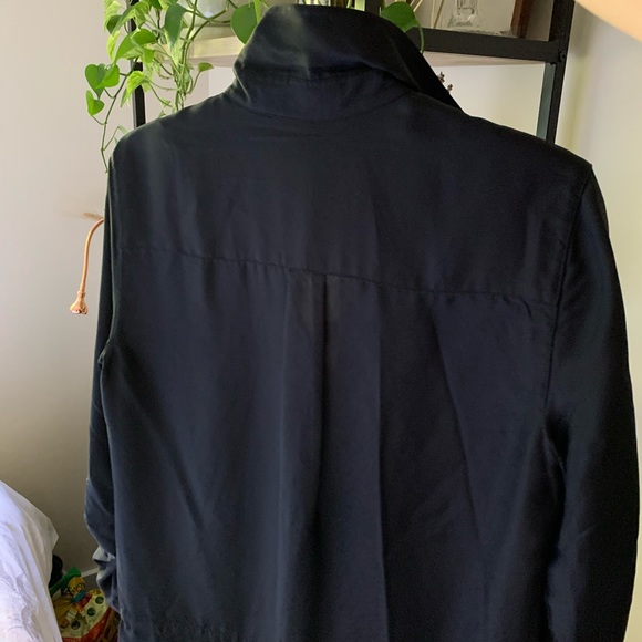 Silk Banana Republic Blouse (Size: 2) - Picture 3 of 6